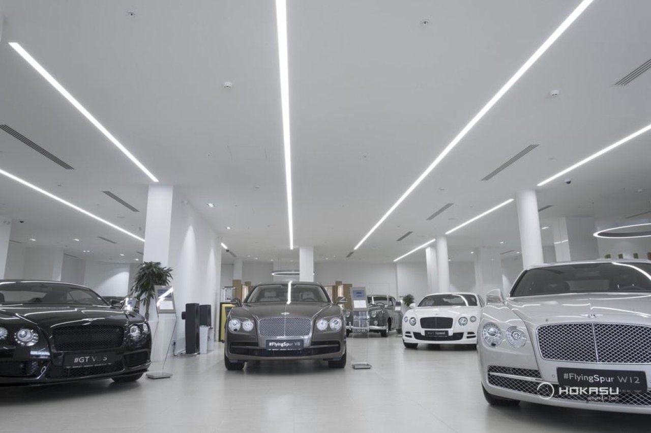 Car showroom lighting