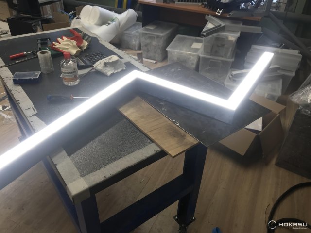Linear lamp HOKASU 50/70 (RAL9005/1250mm/LT70 — 3K/28W)